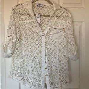 Bebe 3/4 sleeved buttoned blouse